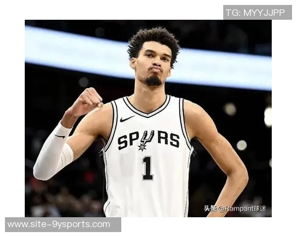 文班人气爆棚却仅获22场全美直播老詹等巨星直播场次高达34次 文班人气爆棚却仅获22场全美直播老詹等巨星直播场次高达34次