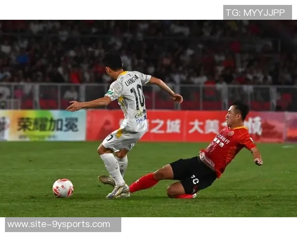 辽宁铁人向各地体育局足协及俱乐部致以诚挚感谢共创体育辉煌未来 辽宁铁人向各地体育局足协及俱乐部致以诚挚感谢共创体育辉煌未来